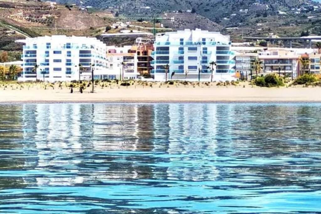Amazing Duna Beach Seafront Apartament Torrox Esterno foto