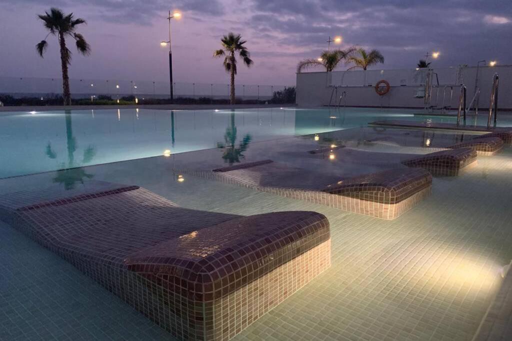Amazing Duna Beach Seafront Apartament Torrox Esterno foto