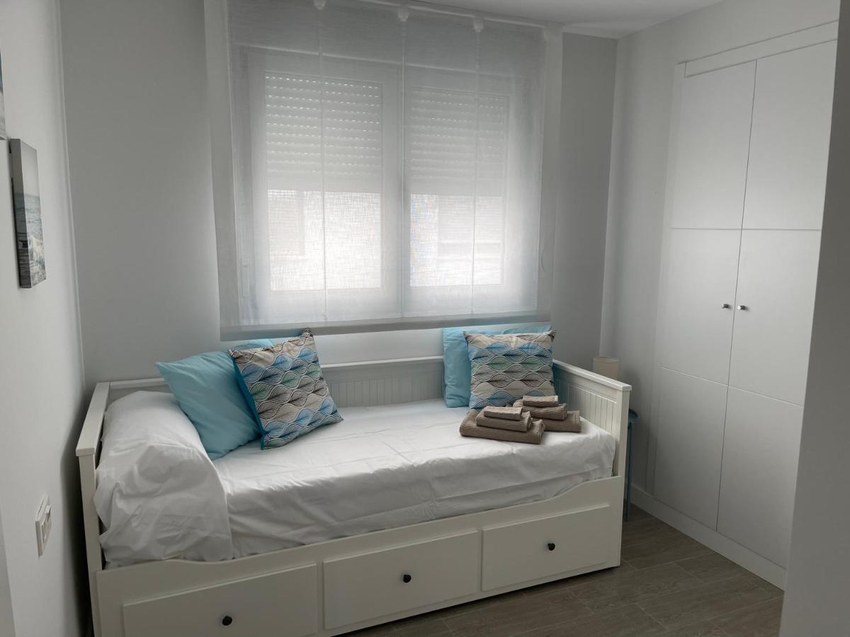 Amazing Duna Beach Seafront Apartament Torrox Esterno foto